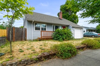 Building Photo - 8828 N Hodge Ave