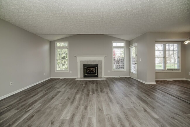 Building Photo - 5090 Dietrich Ave