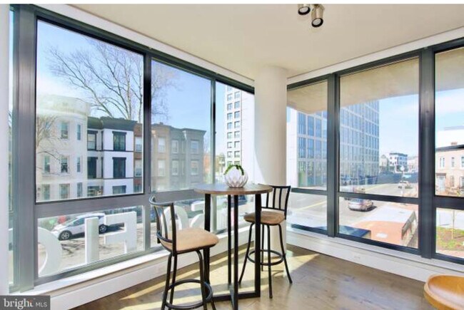 Foto del edificio - 50 Florida Ave NE