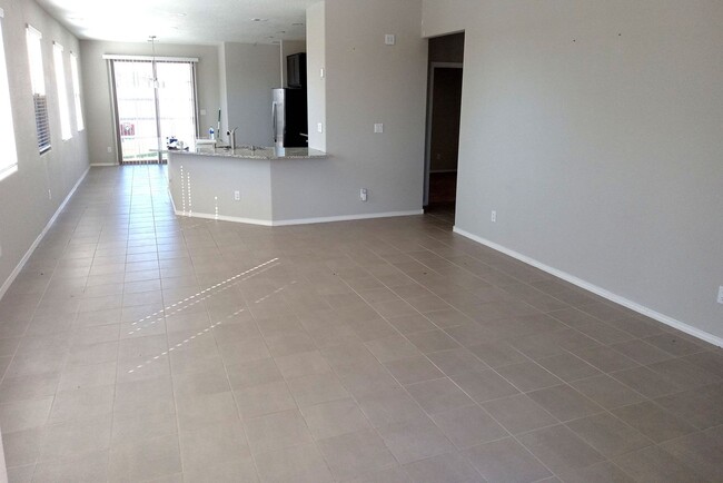 Foto del edificio - *** Stunning 3 bed-2 bath MODERN home in R...