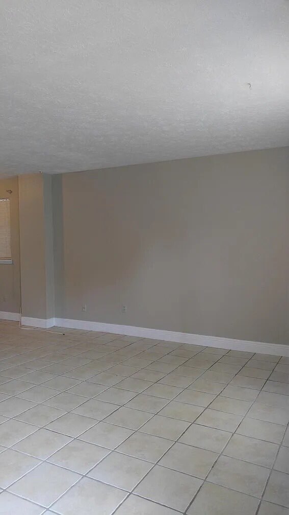 divingroonlivingroon - 417 Zinnia Ave