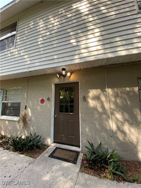 Building Photo - 3160 E Riverside Dr