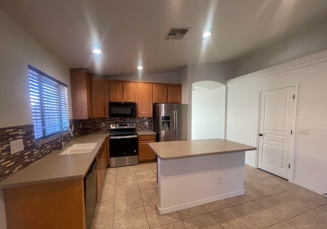 Foto del edificio - Charming 4 bed 2 bath home in the Ghost Ranch Communtity