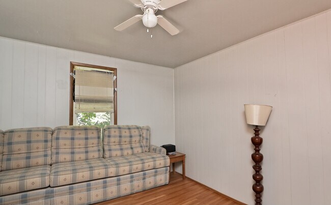 Foto del edificio - 6206 Hillcrest Rd