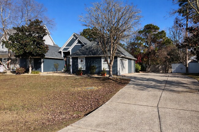 Building Photo - 178 Pelican Bay Dr