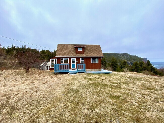 Building Photo - 15 Hickeys Ln