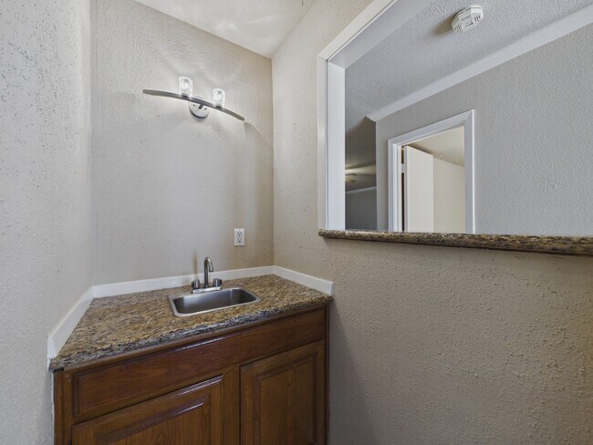 Foto del edificio - 14211 Briarsage Ct