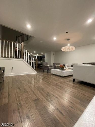 Foto del edificio - 914 Parkview Ln
