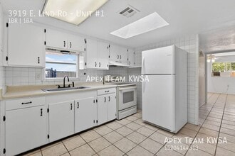 Building Photo - 3919 E Lind Rd