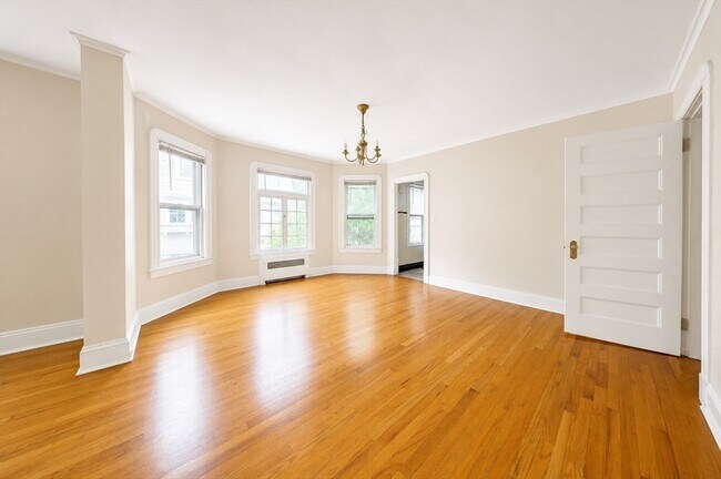 Foto del edificio - 332 Forest Park Ave