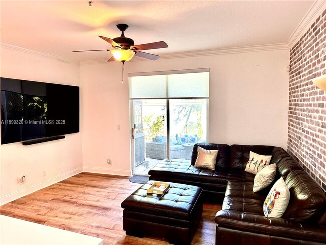 Foto del edificio - 3423 NW 14th Ct
