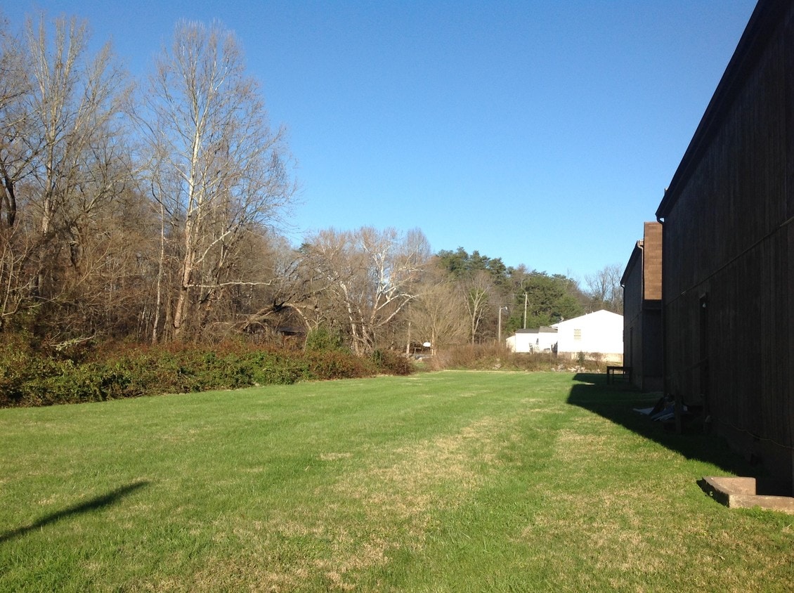 418 Maryville Hwy, Seymour, TN 37865 Apartments in Seymour, TN