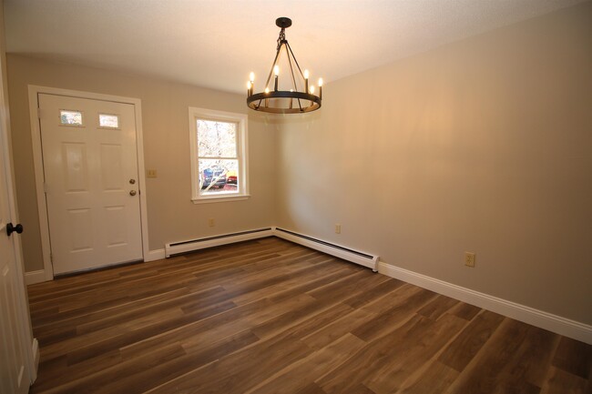 Foto del edificio - 270 Page Hill Rd