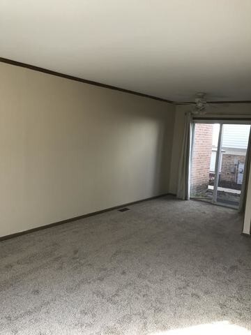 Building Photo - 34W625 Elm Ct