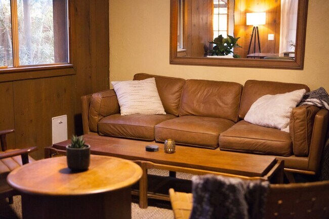 Foto del edificio - 62034 Grand View Cir