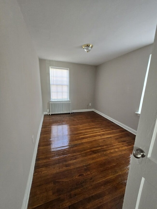Foto del edificio - 3308 East Capitol St NE