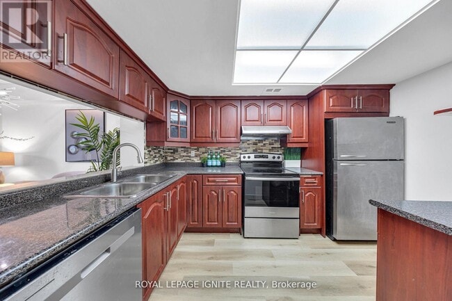 Building Photo - 88 Alton Towers Cir