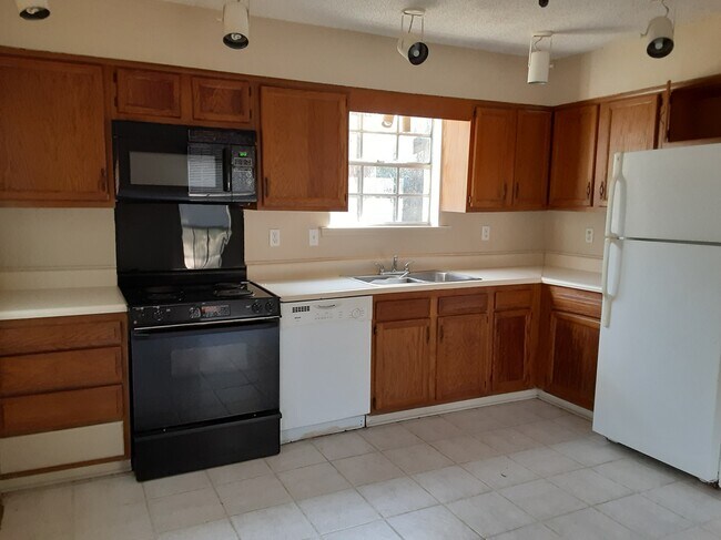 Kitchen and dining - 73068 Military Rd