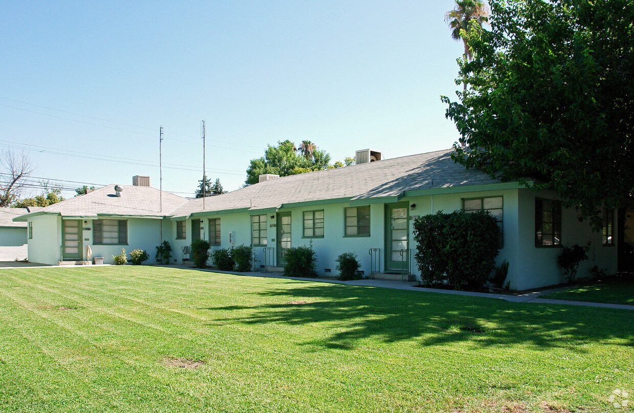 Building Photo - 3415 E Mckinley Ave