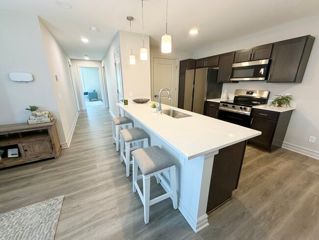 Theo's Place - NEW BUILD - RENT SPECIALS