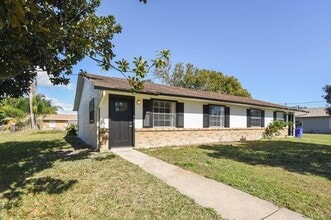 Building Photo - 813 W Magnolia St