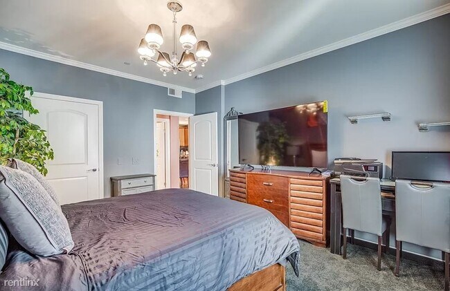 Foto del edificio - 1 br, 1 bath Condo - 1901 Victoria Avenue 116