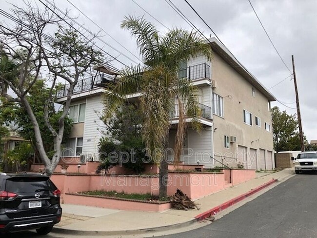 Building Photo - 2699 E 20th St