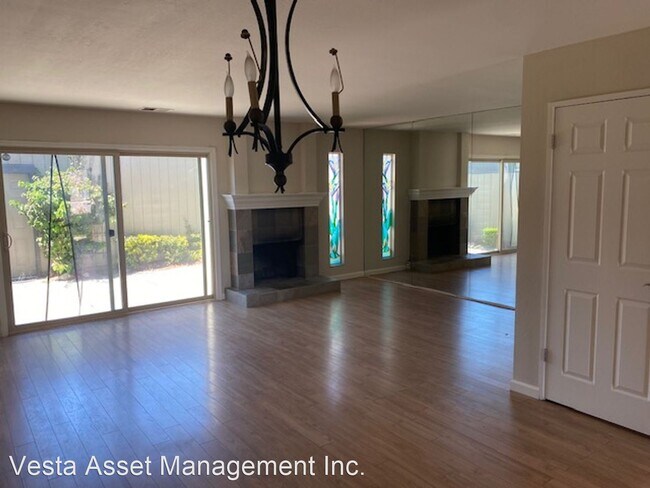 Building Photo - 3 br, 1.5 bath House - 1043 Melrose Avenue