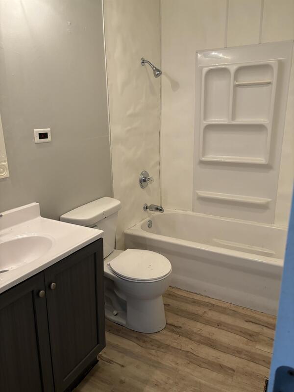 Building Photo - 2148 E Adams St