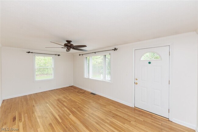 Foto del edificio - 7381 Portage St