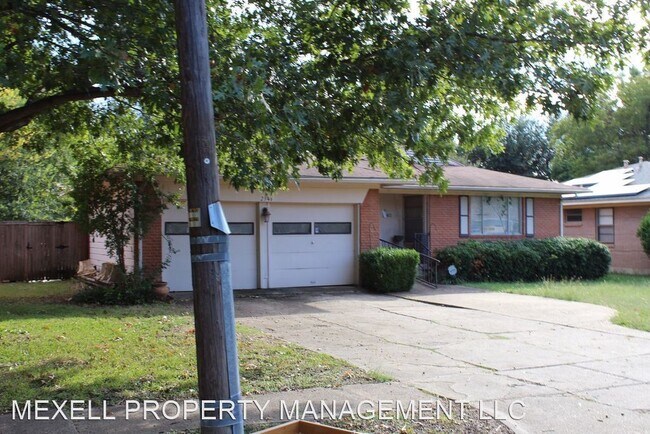 Foto del edificio - 3 br, 2 bath House - 2346 HILLSBORO AVE