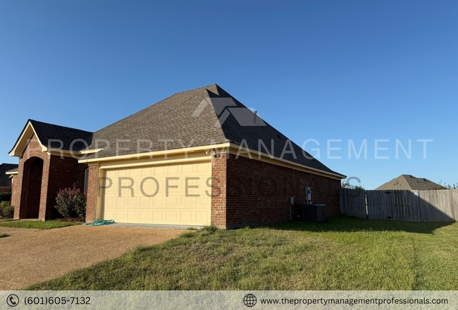 Building Photo - 122 Palin Drive