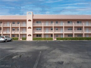 Building Photo - 180 Turtle Lake Ct