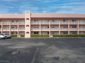 Building Photo - 180 Turtle Lake Ct
