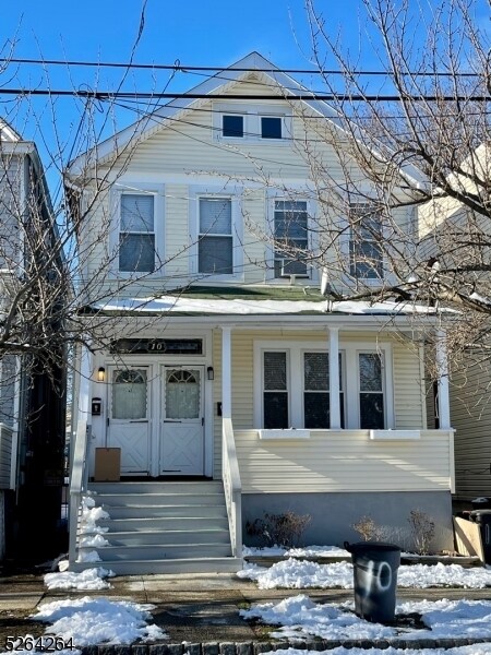 Primary Photo - 10 Willowdale Ave