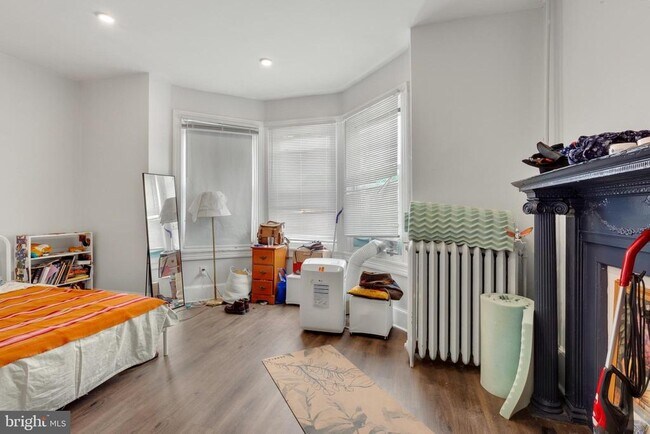 Foto del edificio - 4706 Warrington Ave