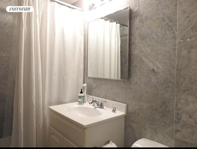 Foto del edificio - 200 E 58th St