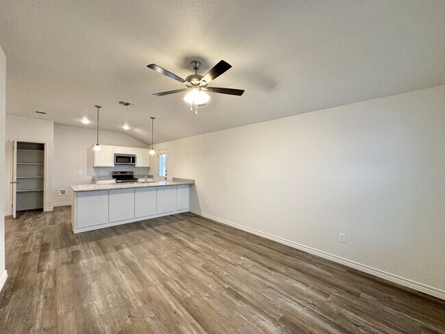 Building Photo - 117 A Dolphin Dr