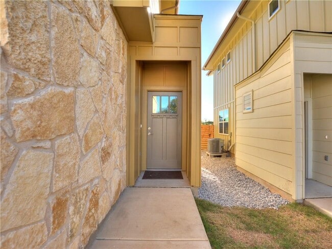 Building Photo - 8944 Parker Ranch Cir