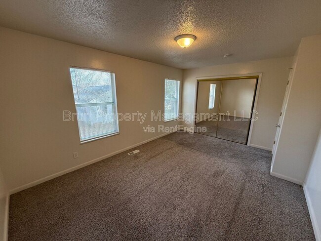 Foto del edificio - 1105 W Parkway Ave