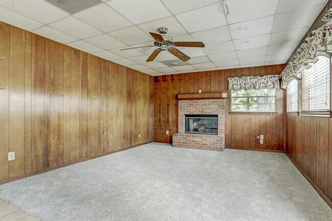 Building Photo - 14601 Lillja Rd