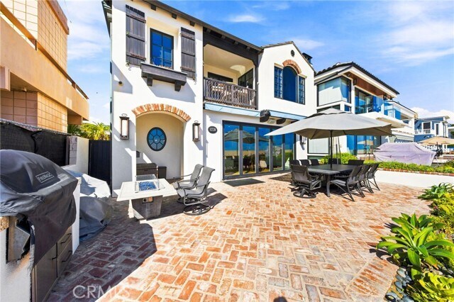 Foto del edificio - 1228 W Oceanfront