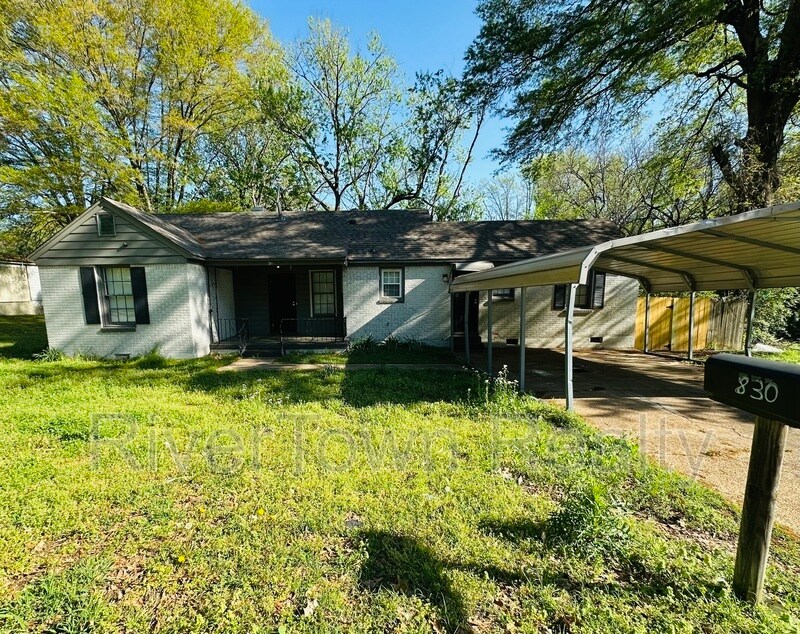 Primary Photo - 830 Marsh Ave