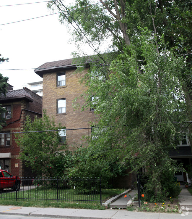 Building Photo - Raglan Gardens