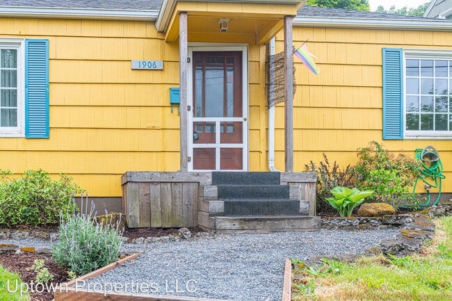 Building Photo - 3 br, 2 bath House - 1906 NE Dekum St