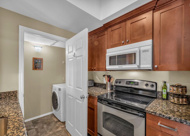 Building Photo - 900 Bitner Rd