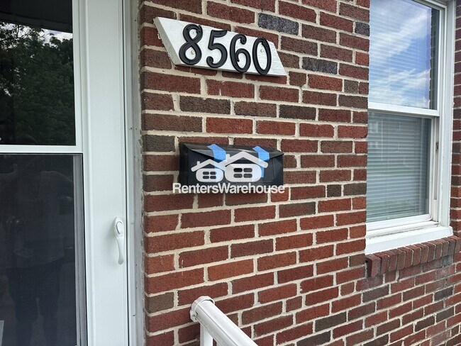 Foto del edificio - 8560 Willow Oak Rd