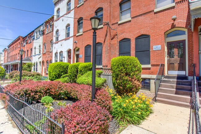 Building Photo - 4025 Locust St