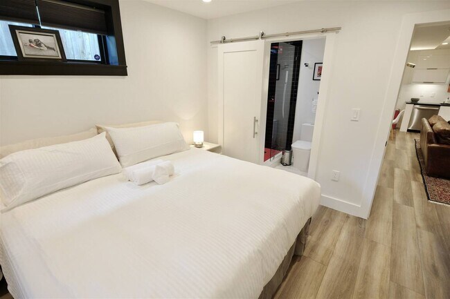 Foto del edificio - 1404 Emerson St NW