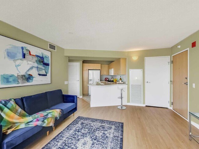 Foto del edificio - 1720 Maple Ave